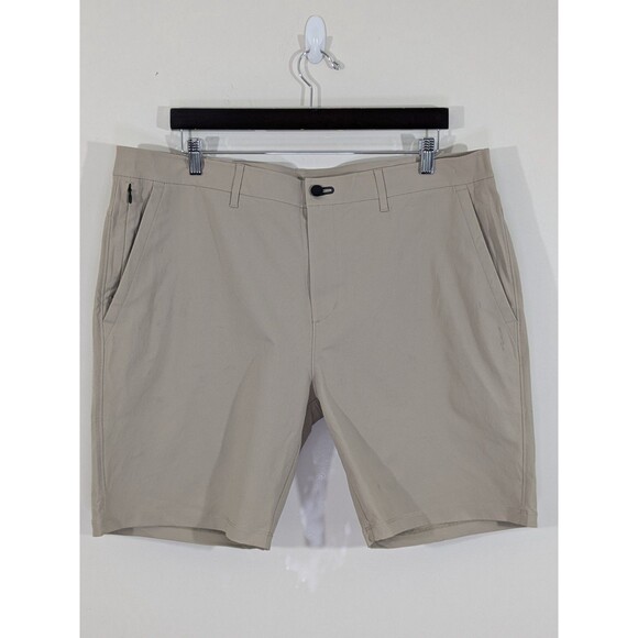 Public Rec Gamechanger Beige Shorts Men 40 Performance Golf Athletic Stretch - Picture 1 of 8